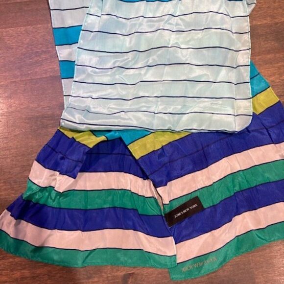 Jones New York silk scarf - Picture 1 of 5